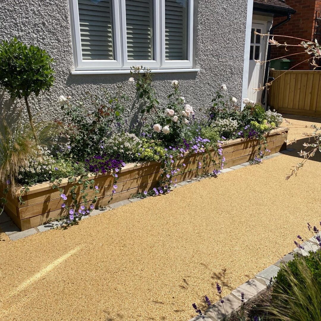 Dorking raised bed planting Long Woodblocx planter Dorking