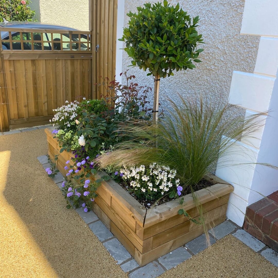 Dorking Woodblocx beds Planting Dorking