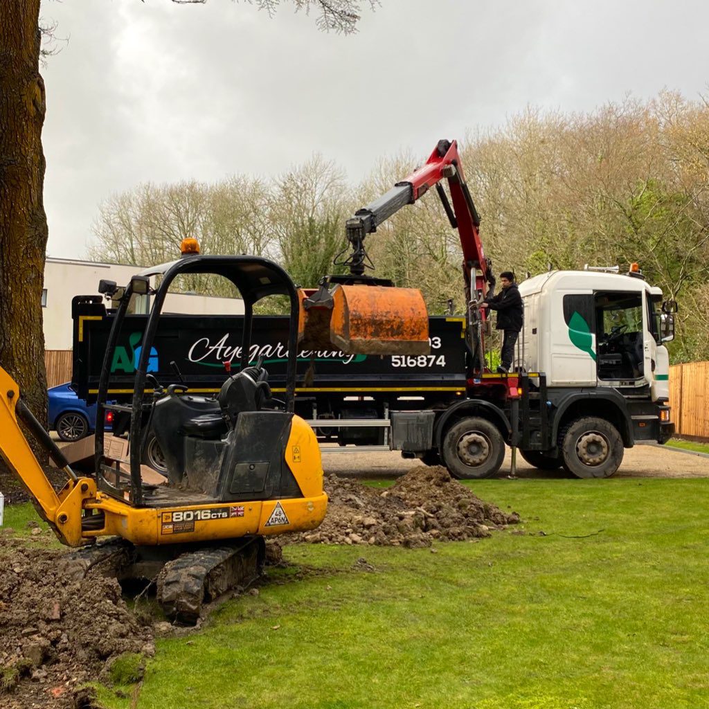 Landscaping muck away