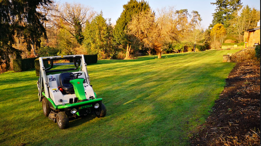 Large grounds mowing Large grounds mowing