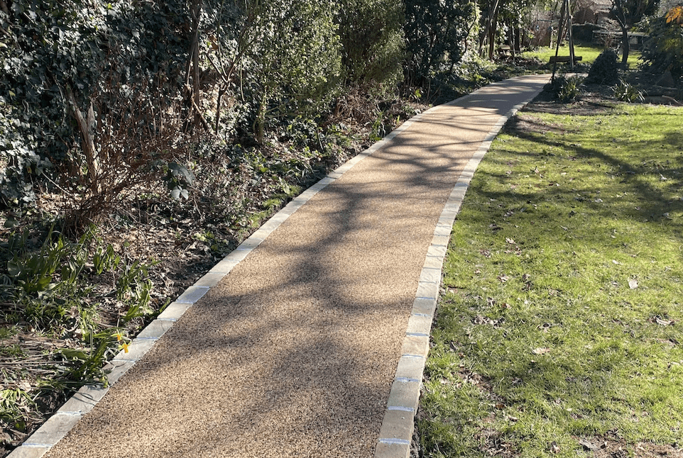 Resin bound pathway Ashtead Resin bound path