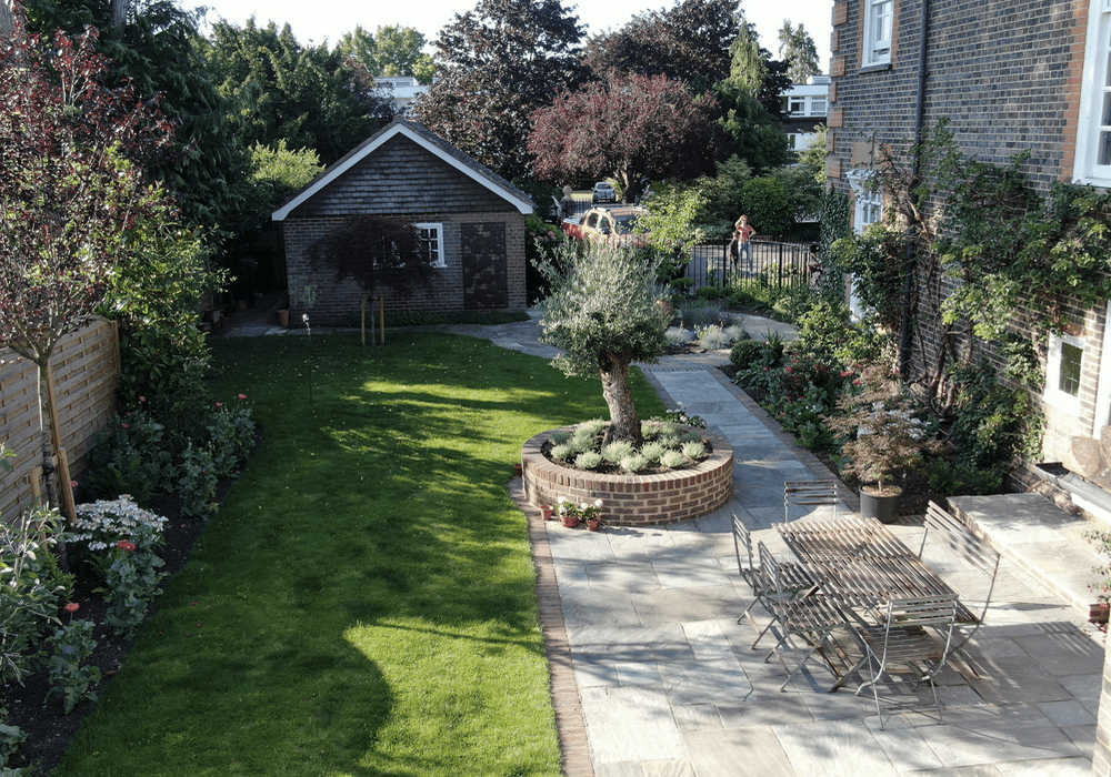 Landscaper in Reigate Surrey Landscaper Reigate