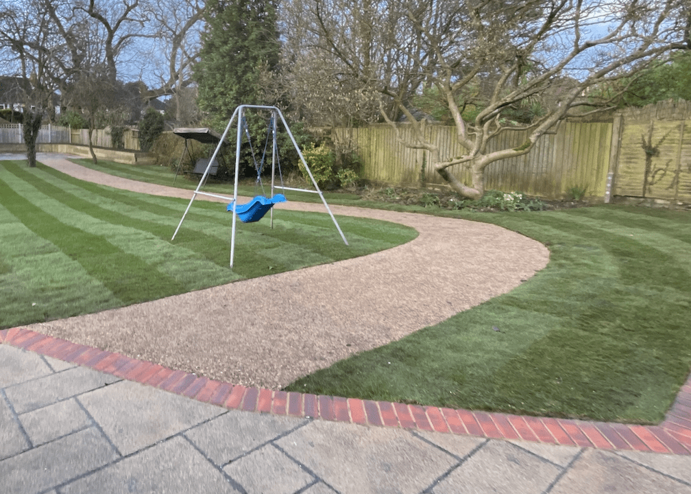 Resin bound installer Surrey Cheam resin bound path